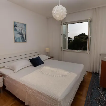 Antunovic * Макарска