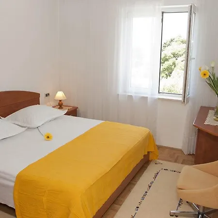 Antunovic * Макарска