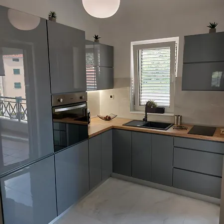 Antunovic Макарска