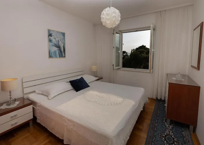 Antunovic * Makarska