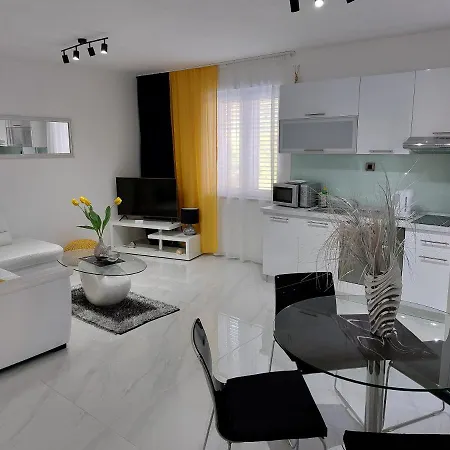 Apartment Antunovic *