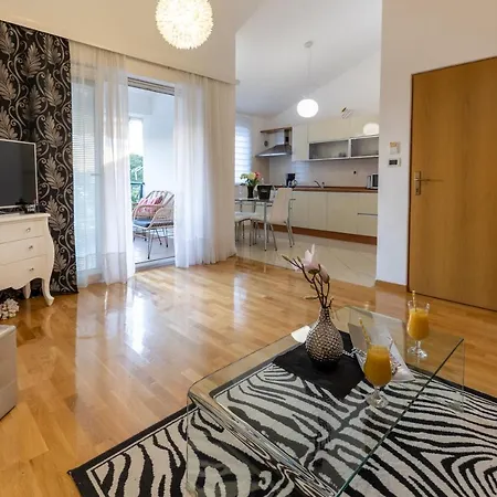 Antunovic * Makarska