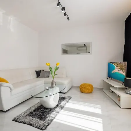 Antunovic Apartment Makarska