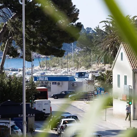 アパート Antunovic